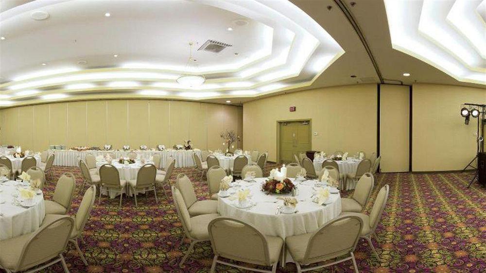 Holiday Inn Allentown Center City Экстерьер фото