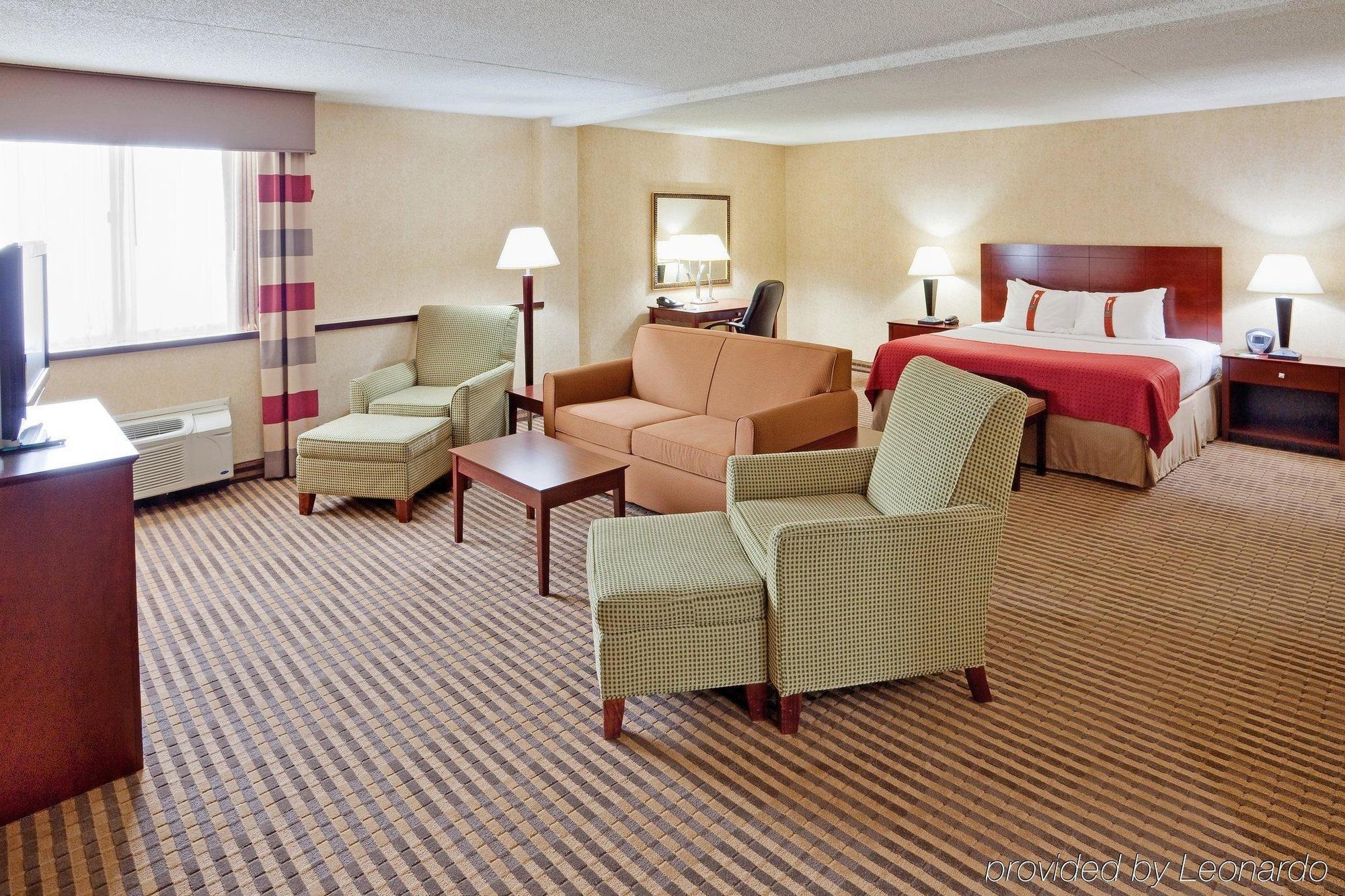 Holiday Inn Allentown Center City Экстерьер фото